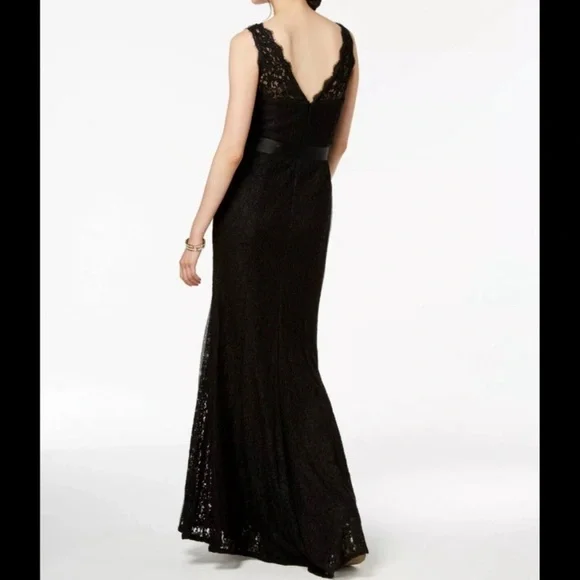 NWT ADRIANNA PAPELL Black Lace Gown - Picture 2 of 6